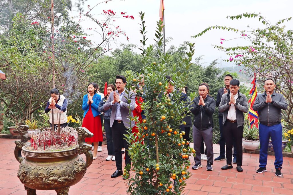 Du xuan Giap Thin 2024 cung CLG 11