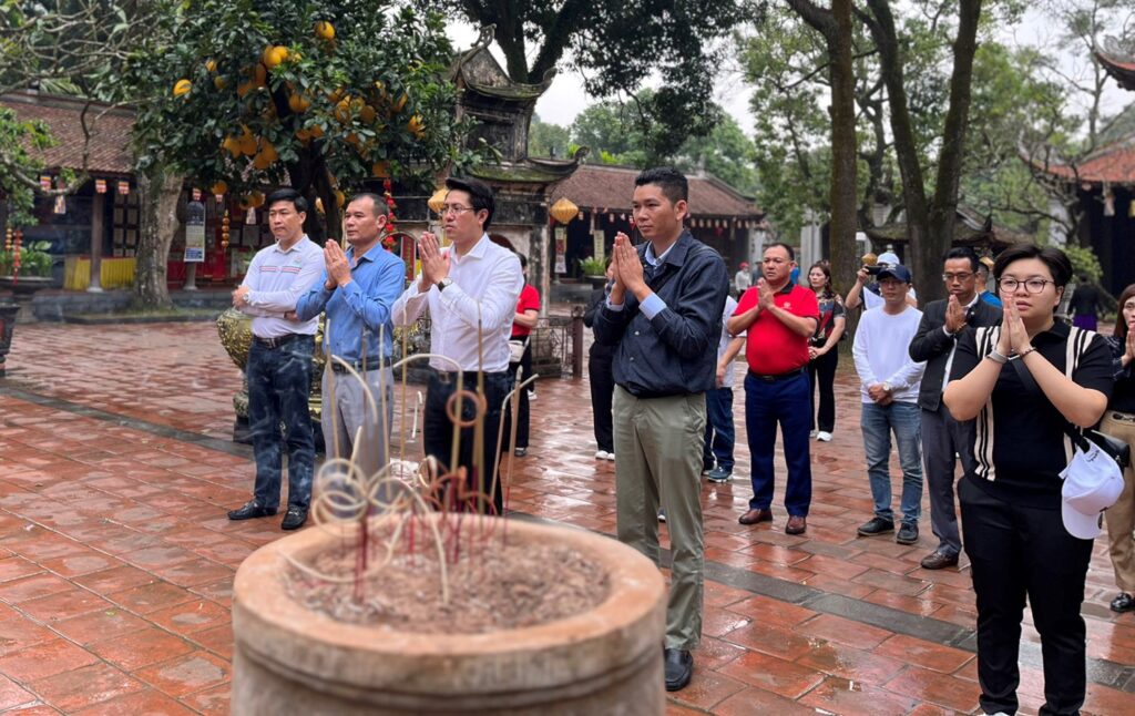 Du xuan Giap Thin 2024 cung CLG 13