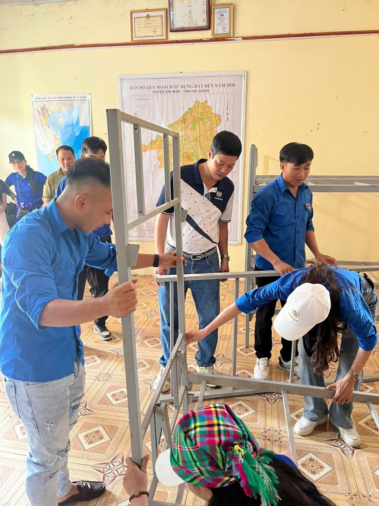 Tinh nguyen Tuyen Quang 10