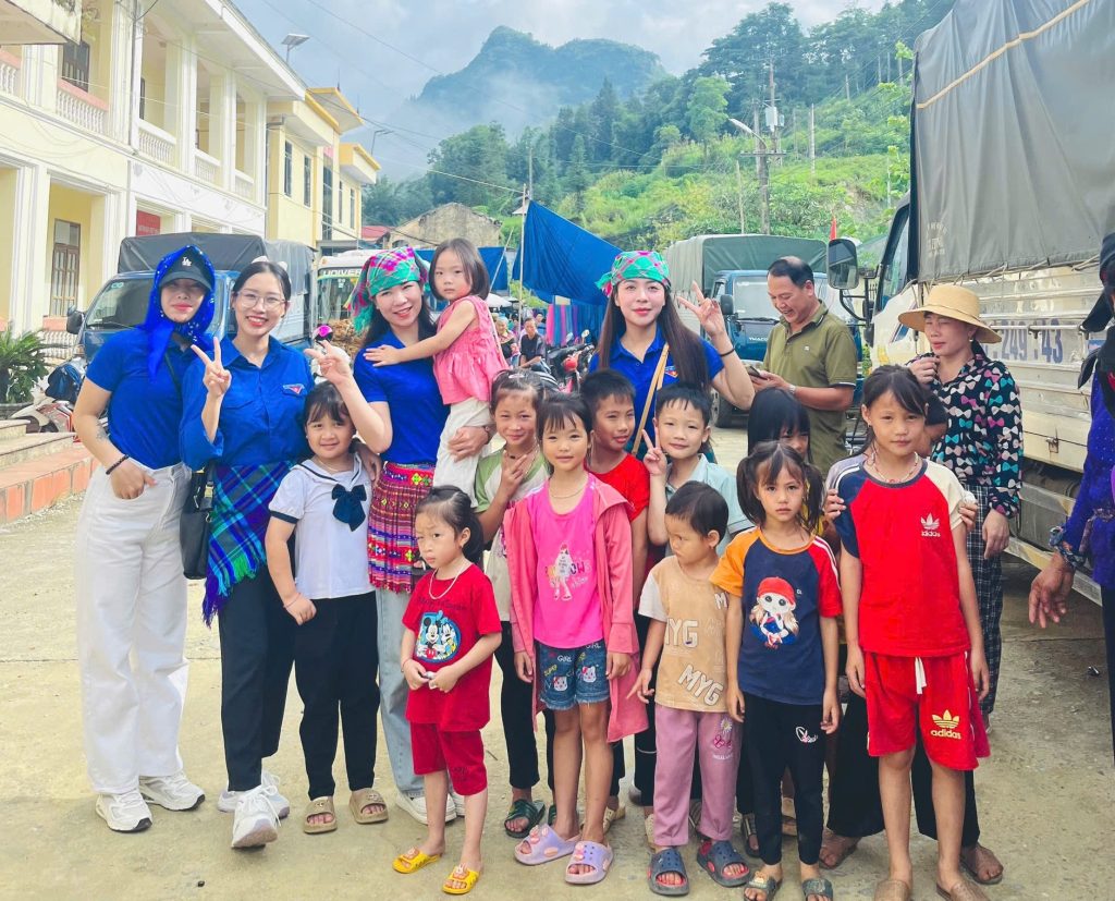 Tinh nguyen Tuyen Quang 13