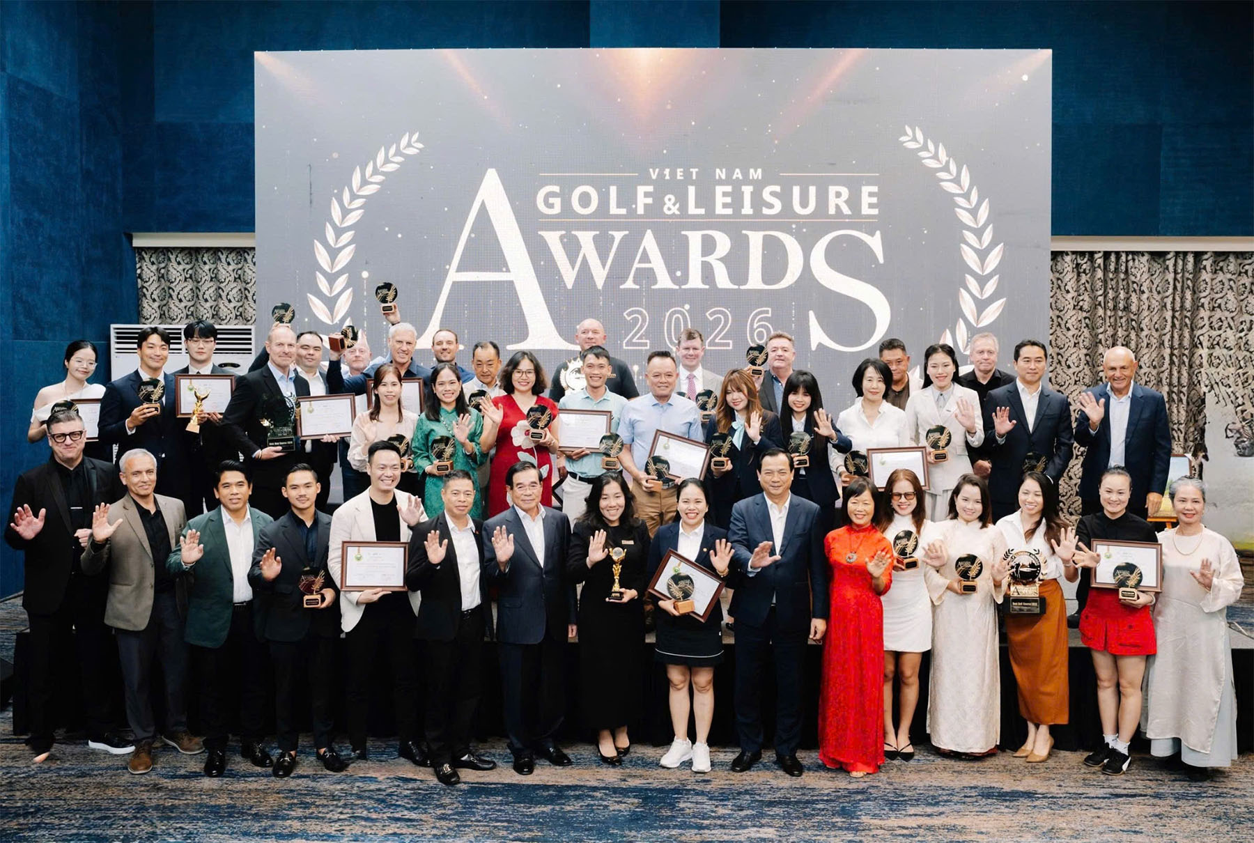 chilinh-golf-nhan-giai-thuong-danh-gia-tai-2026-1